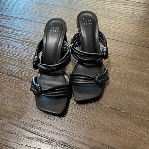 Sz 8 Women's A New Day Black Women's strappy heeled sandal dress shoes